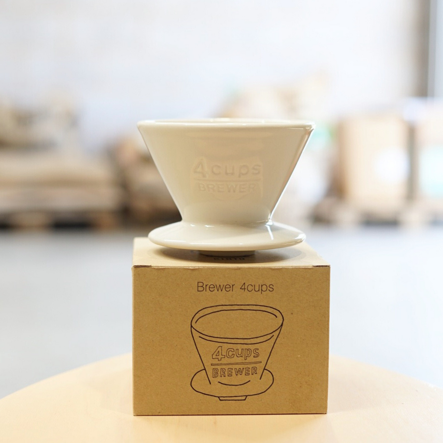 Kinto SCS Porcelain Brewer (4 Cups)